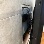エコカラット、壁掛けテレビ、コンセント造作