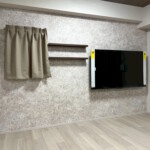 アクセントクロス、壁掛けテレビ、コンセント増設、インテリアカウンター